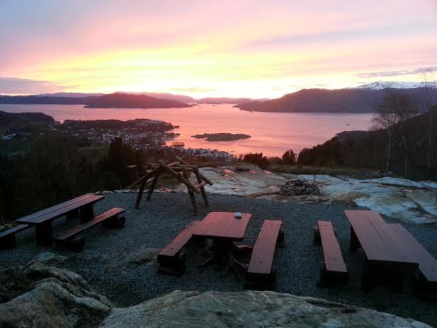 Skanevik Fjordhotel ภายนอก รูปภาพ